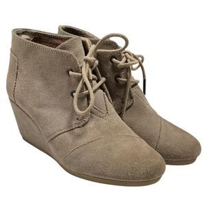 Toms Ankle Boots Womens 7.5 Gray Taupe Desert Suede Lace Up Wedge Shoes